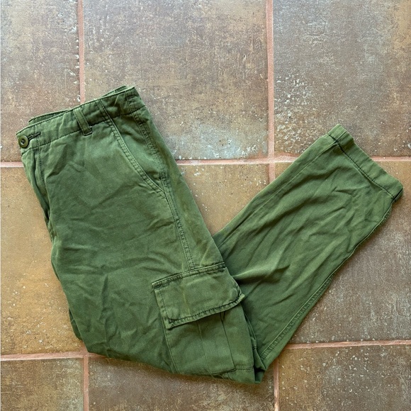 BlankNYC Cropped Cargo Pants - Picture 3 of 8
